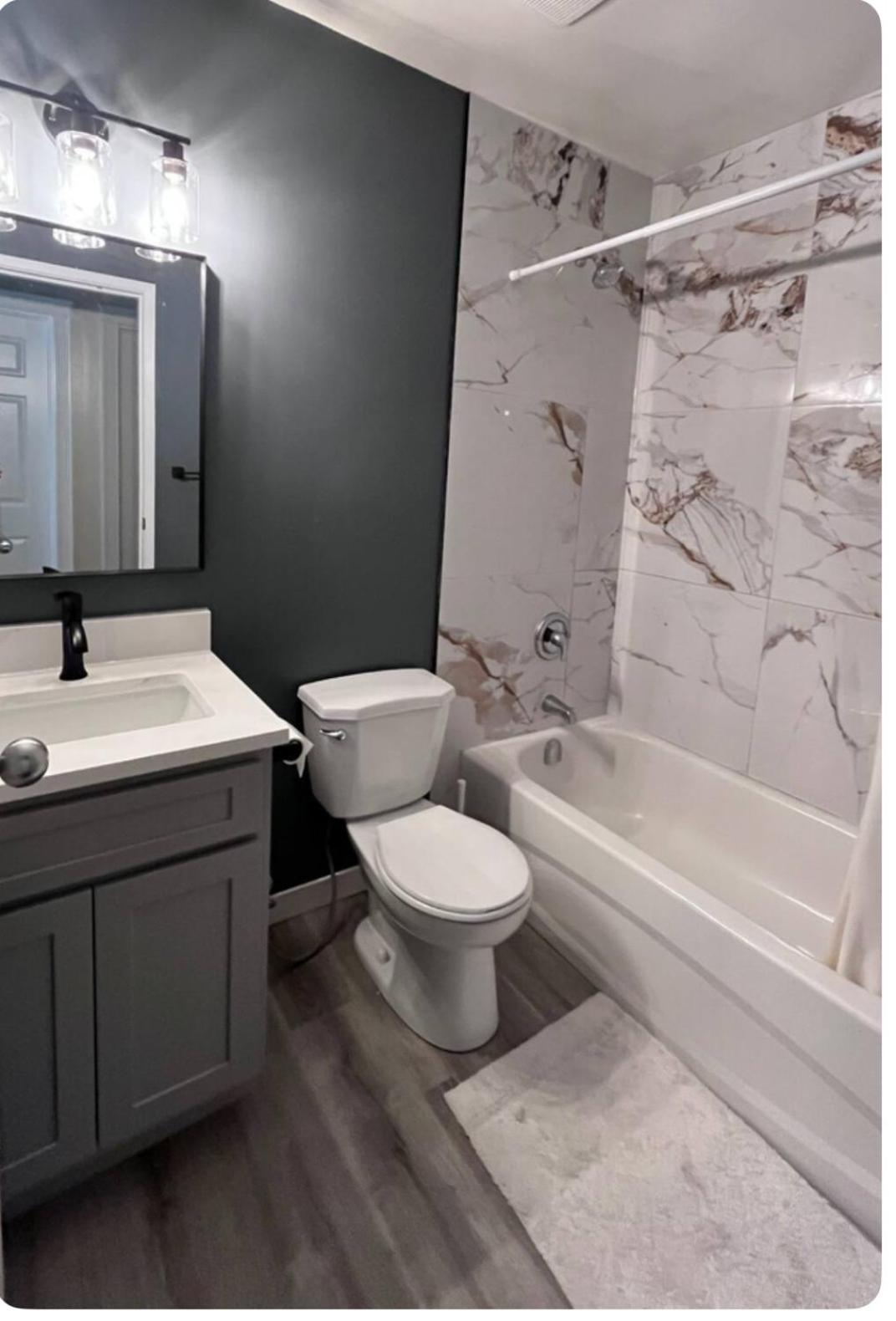 Gorgeous House&30 Second Bus Station Close C-Train& Free Parking YYC Екстериор снимка