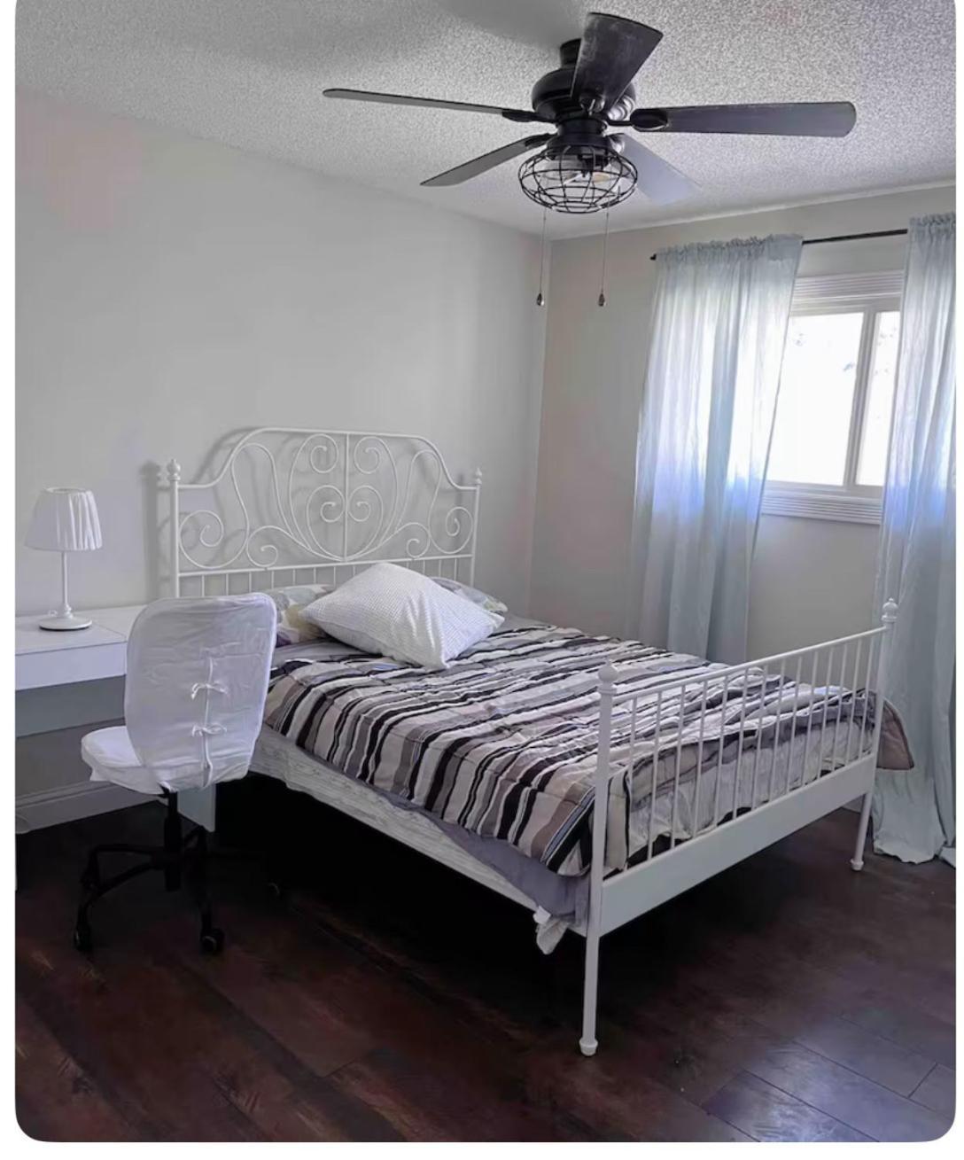 Gorgeous House&30 Second Bus Station Close C-Train& Free Parking YYC Екстериор снимка